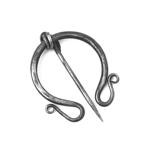 Broche longue en acier au carbone forgé à la main, style médiéval, avec extrémité à motif de volute droite, qualité industrielle, personnalisable, historique - Product Image 4