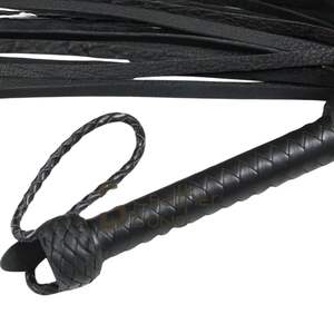 แส้หนังกลับนุ่มพร้อมสายยาวสำหรับการเล่นแบบอ่อนโยน - Product Image 3