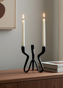 Candelabro de Hierro Fundido de Doble Cabeza, Estilo Artístico Moderno, Minimalista y Elegante, para Cenas a la Luz de las Velas y Lujo - Product Image 4