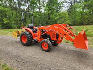 รถแทรกเตอร์เกษตรขนาดเล็ก Kubota L3301 รุ่นมืออาชีพ ขับเคลื่อน 4 ล้อ เครื่องยนต์ดีเซล พร้อมประสิทธิภาพการทำงานของเครื่องยนต์ที่เชื่อถือได้และทรงพลัง - Product Image 6
