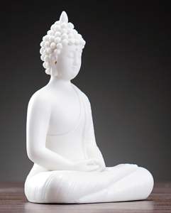 Pequeña Estatua de Buda de Resina Blanca, Diseño Art Deco, Hecha a Mano para Decoración del Hogar y Exteriores, 4.3 Pulgadas - Product Image 1