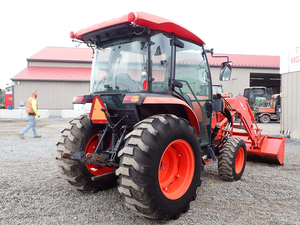 Tracteur L4060HSTC 2018 – Équipement Premium Prêt à l'Exportation, Fourniture en Gros pour Travaux Intenses - Product Image 4