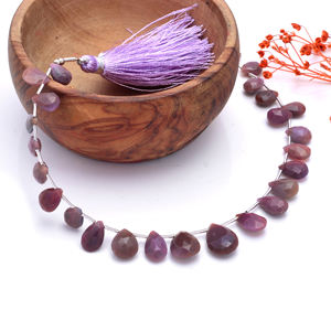 Perles de Briolette en Opale Éthiopienne Premium, Forme Poire Facettée, Couleur Violette Naturelle Améliorée, Fil de 8 Pouces, Pierre Cadeau Faite à la Main - Product Image 3