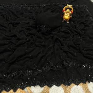 Magnifique sari noir pour occasions spéciales, orné de perles complexes et de détails faits main sur un tissu Georgette pur. - Product Image 5