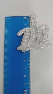 จี้เพชรแบบ Iced Out สั่งทำได้ตามต้องการ พร้อมตัวอักษรชื่อ  ทำจากเงินแท้ 925 ประดับเพชร VVS Moissanite สไตล์ฮิปฮอป จี้ตัวอักษร Iced Out - Product Image 5
