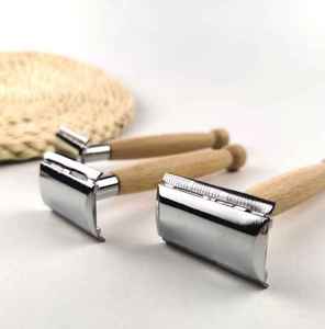 Wholesale High-Quality Safety <b>Razor</b> with Wooden Handle and Stainless Steel Blades for Professional Shaving Face, Body Use - Product Image 4