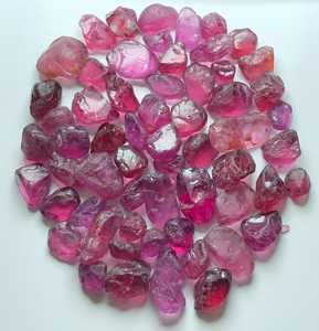 Pierres précieuses brutes de grenat rose synthétique 20 carats 60 pièces qualité de taille et de facettage de qualité supérieure lot en vrac certifié GIA - Product Image 4