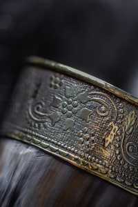 Auténtico Cuerno Vikingo Hecho a Mano con Soporte – Copa de Cerveza de Cuerno de Búfalo Personalizable, Regalo Único para Padrinos de Boda o Regalo de Lujo para Empresas - Product Image 6