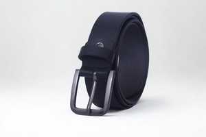 Cinturón de Cuero Negro con Acabado Mate, Hebilla con Marco Plateado, Estilo Casual para Jeans, Longitud Ajustable, Clásico, Unisex - Product Image 3