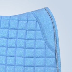 Manta de Silla de Montar Premium Azul Claro Brillante Antideslizante para Doma Clásica, Tela para Silla de Montar, Numnah, Fabricante Mayorista de Equipos Ecuestres para Doma Clásica - Product Image 3