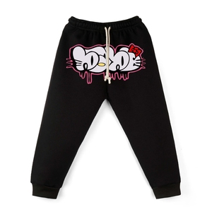 Conjunto deportivo personalizado para niños de EE. UU. con logotipo personalizado, tela cómoda y duradera, para uso escolar y casual. - Product Image 3