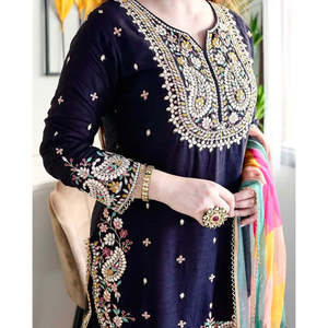 Ensemble de vêtements de soirée noirs pour femmes Taille M Kavya Fab - Product Image 4