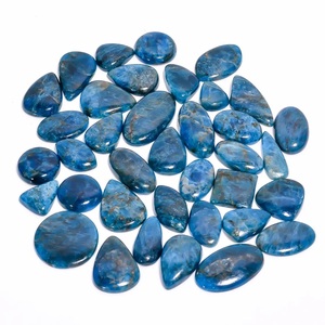 Apatite bleue naturelle - Cabochon pour bagues, pendentifs, boucles d'oreilles, enroulement de fil, bijoux en macramé - Product Image 1