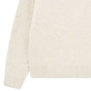 Pull en tricot beige, coton doux de qualité supérieure, confortable, élégant, coupe ajustée, pour un port décontracté toute la journée - Product Image 4