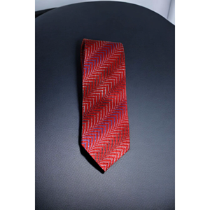 Corbata Benon Premium con Patrón Chevron Rojo y Azul para Hombre |   Corbata elegante de diseño tejida para negocios, bodas y ocasiones formales - Product Image 2