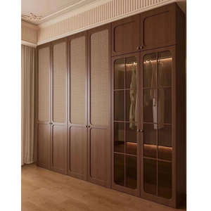 ตู้เสื้อผ้าไม้สักเนื้อแข็ง ดีไซน์หรูหรา พร้อมบานประตูหวายสานด้วยมือ - Product Image 1