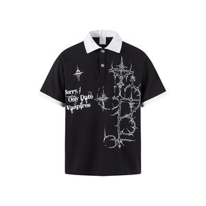 Polo pour homme style urbain imprimé gothique épineux, T-shirt à manches courtes effet deux-pièces, haut décontracté d'été pour couple - Product Image 1