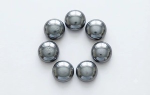 Hématite naturelle de qualité supérieure, forme ronde, cabochon à dos plat, pierre précieuse en vrac pour la fabrication de bijoux - Product Image 1
