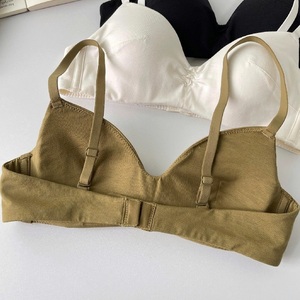 ชุดชั้นในเซ็กซี่แบบไร้โครงผ้าฝ้าย ชุดบราและกางเกงในดีไซน์สวยหรู ทันสมัย - Product Image 1