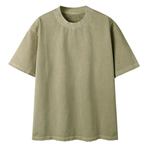 T-shirt oversize pour homme en coton doux, effet délavé, style streetwear, pour un look décontracté et contemporain. - Product Image 1