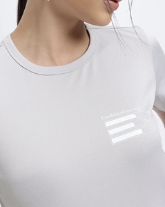 Meilleure vente d'été : T-shirt femme à manches courtes, coupe ajustée, crop top pour adolescentes et femmes, haute qualité, basique mais au look élégant - Product Image 4
