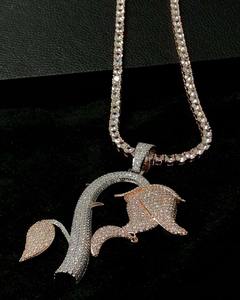 Pendentif Charme Floral en Argent Sterling 925 Véritable de Qualité Supérieure - Fleur de Rose Diamantée Style Hip Hop pour Lui et Elle - Product Image 2