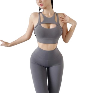 Conjunto deportivo de Fitness para mujer, mallas de Yoga de cintura alta sólidas, traje de gimnasio de entrenamiento con bolsillo, chándal de 2 piezas, sujetador, ropa deportiva - Product Image 1