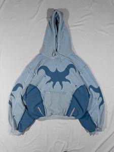 Hoodie court gothique unisexe de qualité supérieure, blanc cassé et noir, avec blocs de couleur asymétriques et étoiles à pointes, coupe oversize, vente en gros - Product Image 2