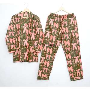 Conjunto de Pijama de Verano para Mujer, 100% Algodón Puro, Suave y Transpirable, de Lujo, Tejido, 2 Piezas, Pantalones Cortos y Camiseta - Product Image 1