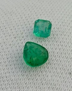Piedras Preciosas Sueltas de Esmeralda Natural de Grado Joyería, Origen India, Verde Intenso, Corte Cojín Premium, Certificado IGI, Ligero - Product Image 6