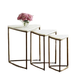 Table basse moderne en acier doré, vente en gros d'ustensiles de cuisine bureau maison restaurant salon jardin décoration fabriquée en inde 2023 - Product Image 1