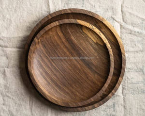 L'art de servir une assiette en bois avec une touche d'artisanat Plats avec une touche artistique - Product Image 5