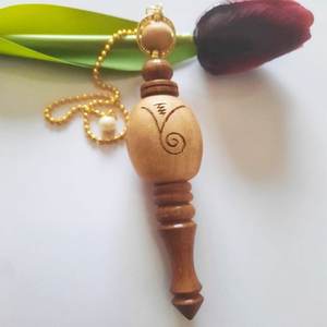 Pendule en bois de rose, reiki, fait main, pour la guérison, entièrement en bois naturel, fabriqué en Inde - Product Image 5