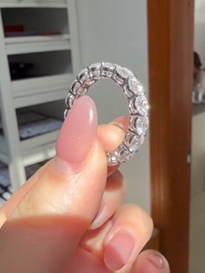 Bague Éternité 3 TCW en Diamant de Laboratoire Taille Ronde, Anneau de Mariage Moissanite Cercle Complet, Bague d'Anniversaire Assortie Empilable - Product Image 1