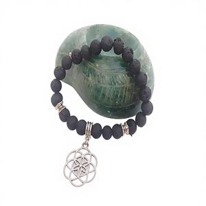 Pulsera Artesanal Duradera de Ágata con Diseño Floral Religioso, Piedra Volcánica de Lava, Símbolo de Chakra, Artesanía de Piedras Semipreciosas - Product Image 1