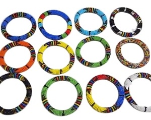 Opulento brazalete bordado con cuentas hecho a mano estilo clásico con riqueza de lujo y glamour atemporal en cada cuenta - Product Image 4