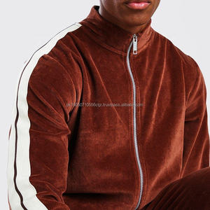 Chándal ajustado de terciopelo personalizado al por mayor para hombre, chándal liso y ajustado para hombre, 100% poliéster de terciopelo - Product Image 6