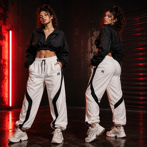 Pantalon de jogging unisexe ample et imperméable en nylon à rayures personnalisées, coupe oversize, jambe large, coupe-vent pour la randonnée en extérieur - Product Image 2