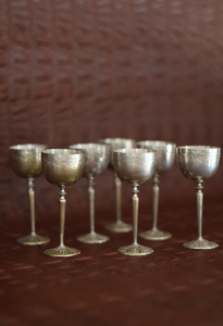 Juego de Vasos de Chupito de Metal Estilo Vintage con Diseño de Agarre Ergonómico para Hogar, Bar, Fiestas, Regalo Empresarial, Vasos Decorativos Pequeños para Beber - Product Image 3