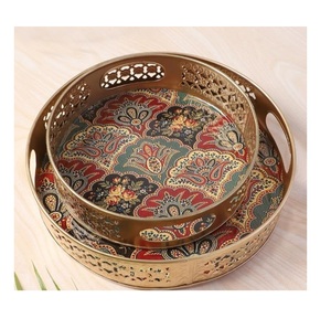 Bandeja de Madera con Acabado Esmaltado de Diseño Exclusivo para Servir Comida, Decoración de Mesa para Bodas y Cenas en Casa - Product Image 6