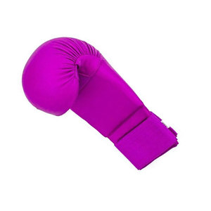 Mitaines de karaté légères pour l'entraînement sportif, dotées d'un rembourrage doux, d'une construction flexible et d'une sensation respirante. - Product Image 5
