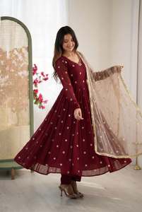 ชุดผ้าจอร์เจียเจ็ตสังเคราะห์งานปักลายพื้นและงานปักผ้า Georgette dupatta เย็บครบชุดครบชุด - Product Image 4