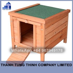 Maison pour animaux de compagnie en bois de pin avec toit noir et griffoirs, mobilier d'intérieur pour animaux de compagnie fabriqué au Vietnam - Product Image 5