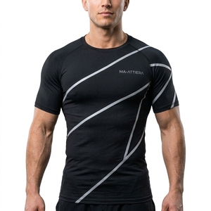 Camiseta de Compresión Negra para Hombre, Manga Corta, con Franja Reflectante, para Gimnasio, Running, Entrenamiento, Ropa Deportiva de Alto Rendimiento - Product Image 1