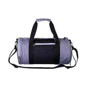 Sac de sport de qualité supérieure fabriqué au Pakistan à prix abordable, grande capacité, personnalisable, pour usage extérieur, sac de fitness. - Product Image 1