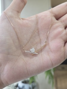 Bracelet Qube Star en diamant de laboratoire taille cœur 0,74 ct certifié IGI, pendentif barre en or rose 14 carats, bijoux de luxe minimalistes et modernes - Product Image 3