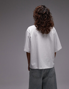 Polo de Verano para Mujer, 100% Algodón, Corte Regular, Hombros Caídos, 300 Gramos, Tela Piqué, Logotipo Personalizado con Serigrafía y Apliques - Product Image 3