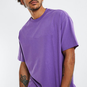 Camiseta de Algodón Personalizada para Hombre, Estilo Urbano, Color Morado, Fabricante OEM, Fábrica de Sialkot, Ropa Casual Lisa de Alta Calidad - Product Image 5