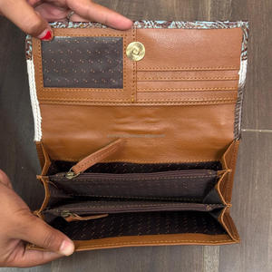 Nueva llegada tallado en relieve impresión cartera embrague teléfono caso elegante cuero de vaca gran oferta cuero occidental multiusos carteras - Product Image 6