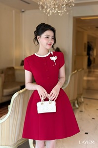 Vestido midi clásico de cuello redondo y corte en A para mujer |   Vestido Lyra para un Look Elegante en la Oficina |   LAVIEM - Product Image 4